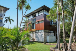 Surfside Beach House 17 Rainbow Shores
